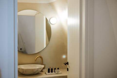 Grand Suite, 1 Bedroom, Hot Tub, Sea View | Bathroom | Designer toiletries, hair dryer, bathrobes, slippers