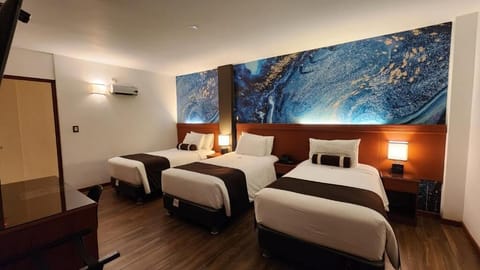 Triple Room | Premium bedding, minibar, in-room safe, desk