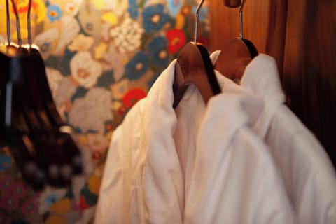 Premium bedding, in-room safe, blackout drapes, iron/ironing board