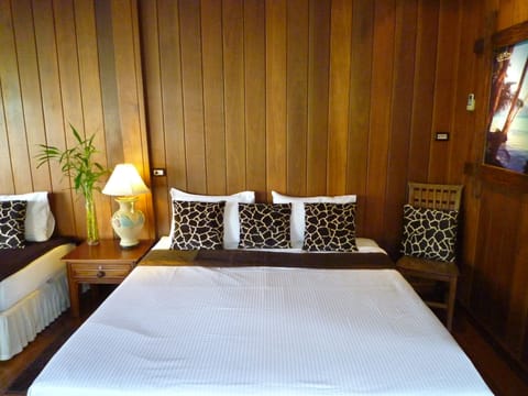 Superior Room | Blackout drapes, rollaway beds, free WiFi, bed sheets