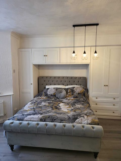 1 bedroom, individually decorated, individually furnished, free WiFi