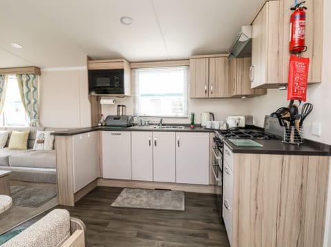 Fridge, dishwasher, electric kettle, toaster