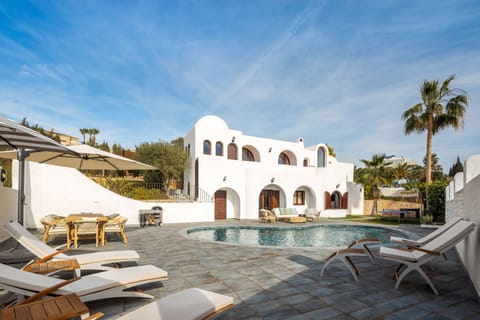 Villa | 3 bedrooms, premium bedding, in-room safe, individually decorated
