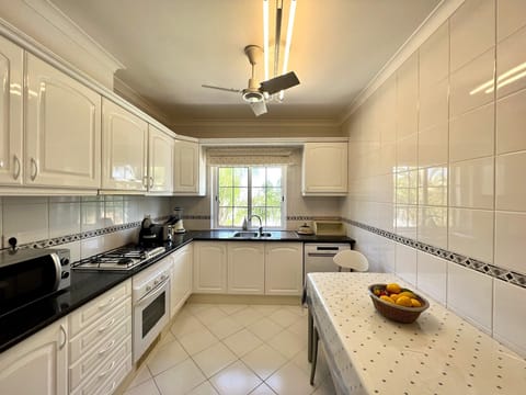 Apartment, 2 Bedrooms, Terrace | Private kitchen | Microwave, dishwasher, coffee/tea maker, cookware/dishes/utensils