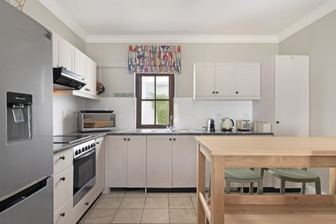 Classic Apartment | Private kitchen | Fridge, microwave, oven, stovetop