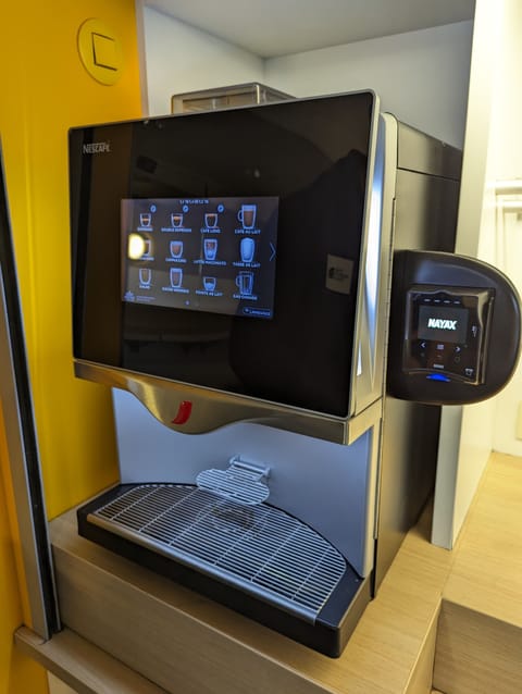 Daily buffet breakfast (EUR 6 per person)