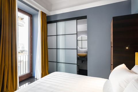 Classic Room | Premium bedding, down comforters, minibar, in-room safe