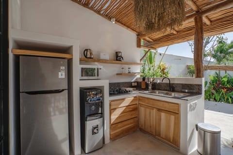 Basic Villa, Multiple Beds | Private kitchen | Fridge, microwave, stovetop, toaster