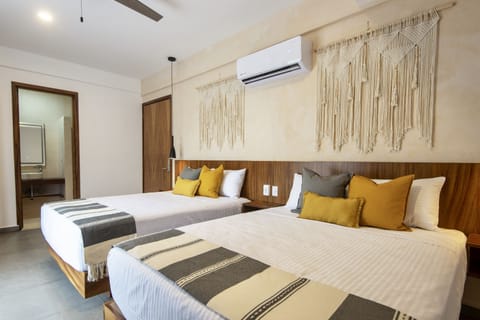 Standard Double Room | Premium bedding, Select Comfort beds, bed sheets, wheelchair access