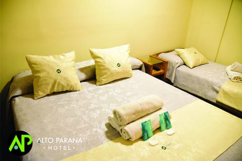 Triple Room | In-room safe, free WiFi, bed sheets