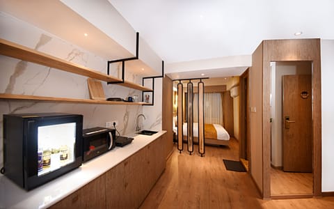 Standard Apartment | Premium bedding, minibar, desk, soundproofing