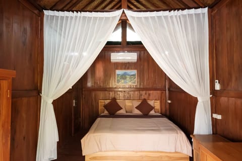 Premier Villa | Free WiFi, bed sheets