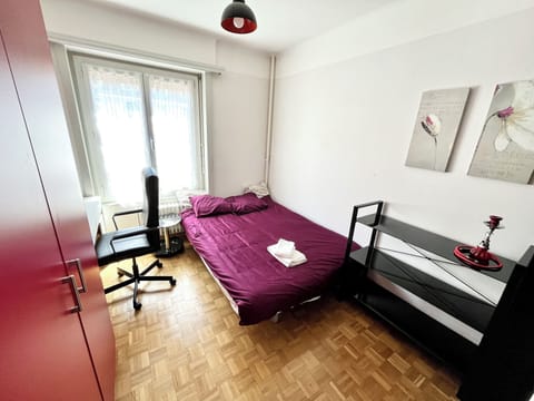 Apartment | 2 bedrooms, desk, iron/ironing board, free WiFi