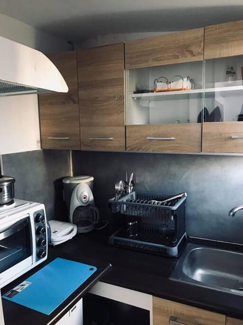 Apartment, Accessible, Smoking | 1 bedroom, desk