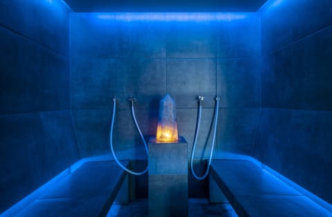 Sauna, steam room, massages