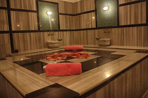 Turkish bath, 3 treatment rooms, massages