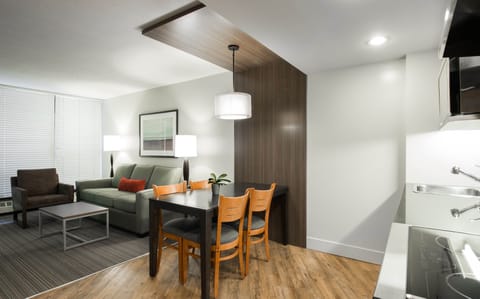 Suite, 1 King Bed with Sofa bed, Kitchen | Private kitchen | Fridge, microwave, oven, stovetop