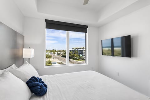 Luxury Suite, 2 Bedrooms, Ocean View | Memory foam beds, in-room safe, blackout drapes, soundproofing