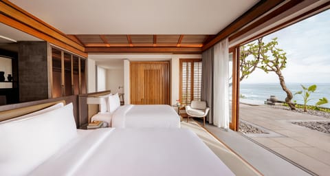 Penthouse, 2 Bedrooms, Private Pool, Oceanfront (Private Pool) | 1 bedroom, premium bedding, minibar, in-room safe