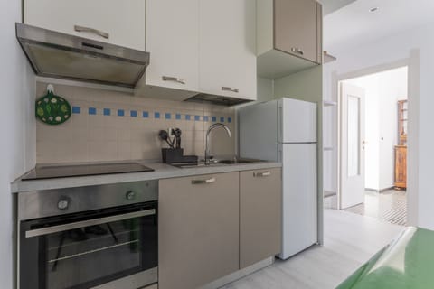 Apartment | Private kitchen | Full-size fridge, oven, stovetop, dishwasher