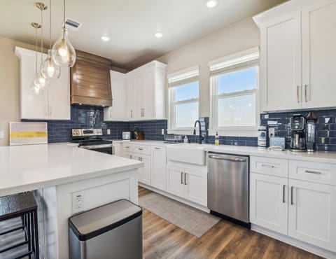 House (3 Bedrooms) | Property amenity