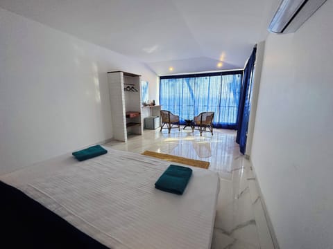 Panoramic Room | Free WiFi, bed sheets