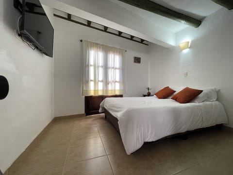 Classic Double Room | Free WiFi, bed sheets