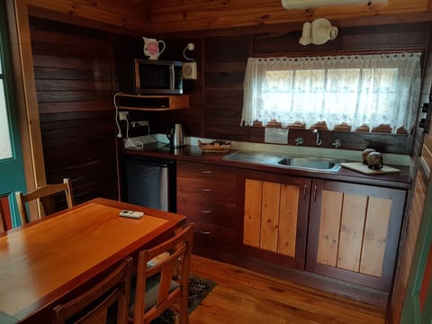 The Cabin | Private kitchenette | Fridge, electric kettle