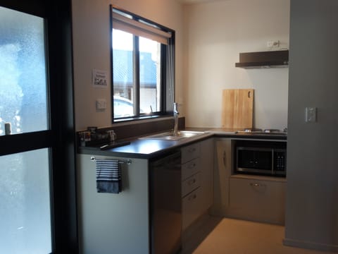 2 Bedroom Apartment | Private kitchenette | Fridge, microwave, coffee/tea maker, electric kettle