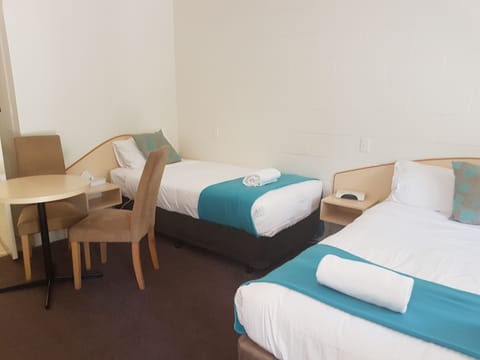 Standard Suite, 1 Bedroom, Non Smoking (Twin Share Room) | Desk, iron/ironing board, free WiFi, bed sheets