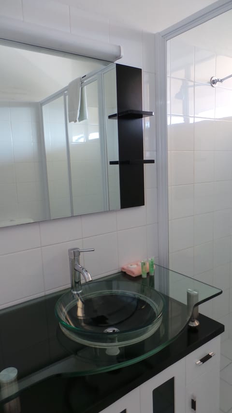 Standard Room, Non Smoking, Kitchenette (Two Room Suite) | Bathroom sink