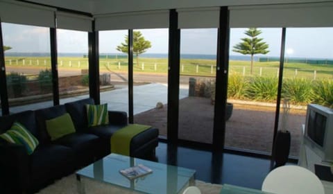 Design Apartment, 1 Bedroom, Kitchen, Ocean View (Ocean View) | View from room