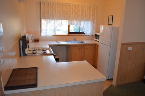 Two Bedroom Luxury Self Contained Lodge | Private kitchen | Fridge, microwave, coffee/tea maker