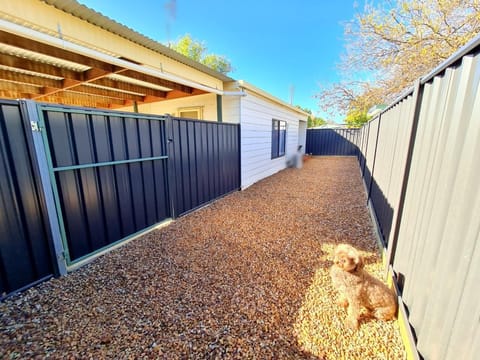 The Pooch Pad 2 Bedroom ( 4 Berth) | Terrace/patio