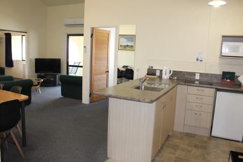 Large 2 Bedroom Unit | Private kitchen | Fridge, microwave, stovetop, coffee/tea maker