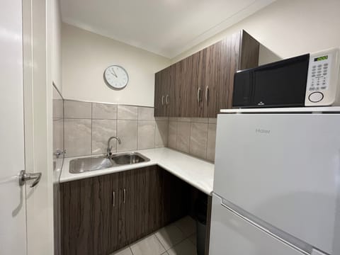 Superior Deluxe Family Room - 2 room with kitchenette | Individually decorated, individually furnished, laptop workspace