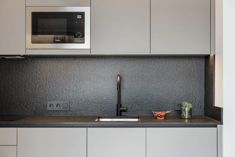 Shared fridge, espresso maker, coffee/tea maker, electric kettle