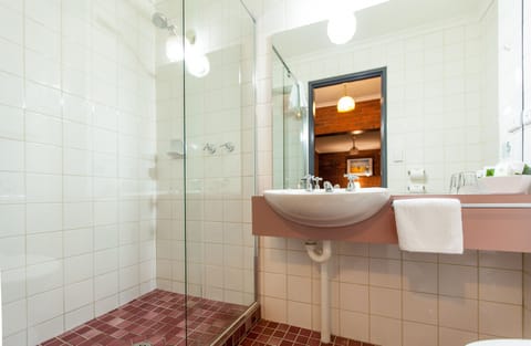 Standard Room, Non Smoking, Balcony (QUEEN ROOM) | Bathroom | Shower, hair dryer, towels