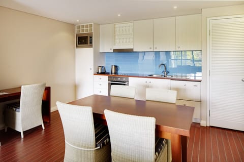 Executive Apartment | Private kitchen