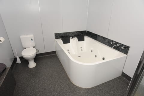 Executive Room, Jetted Tub | Private spa tub