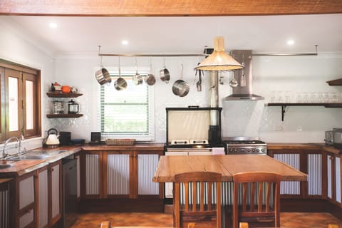 Cottage, Multiple Bedrooms, Non Smoking (Homestead) | Private kitchen | Espresso maker, coffee/tea maker, electric kettle