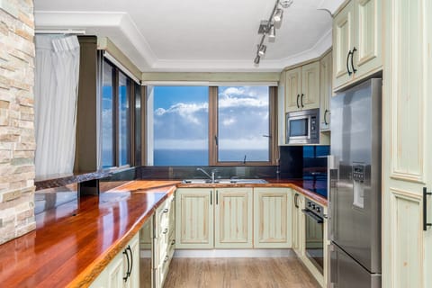 2 Bedroom Penthouse Ocean View Apartment | Private kitchen | Full-size fridge, microwave, oven, stovetop