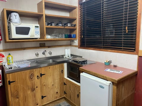 Self Contained Cabin, Queen - Sleeps 2 | Private kitchen | Mini-fridge