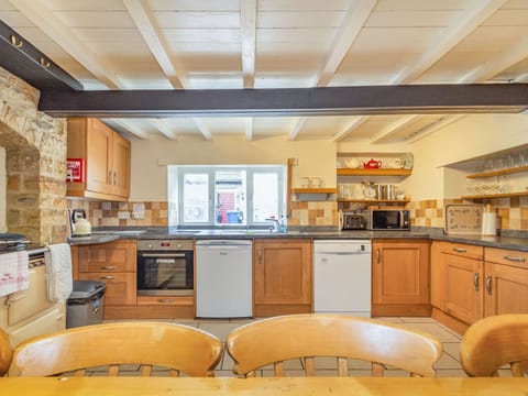 Fridge, dishwasher, electric kettle, toaster