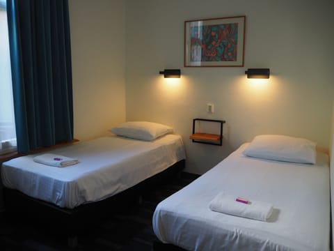 Twin Room, Private Bathroom | Free WiFi, bed sheets