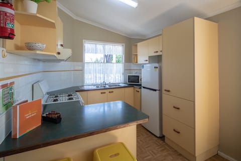 Standard Cabin, 2 Bedrooms | Private kitchen | Fridge, microwave, electric kettle