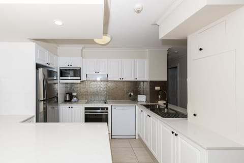 3 Bedroom Ocean-Side Apartment | Private kitchen | Full-size fridge, microwave, oven, stovetop