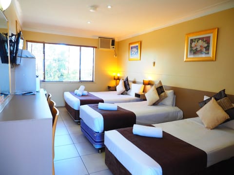 Family Room, Non Smoking | Desk, iron/ironing board, free WiFi, bed sheets