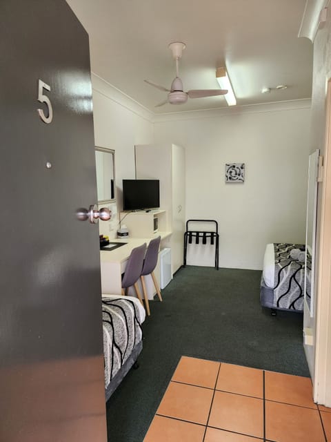 Standard Double or Twin Room | Laptop workspace, iron/ironing board, free WiFi, bed sheets