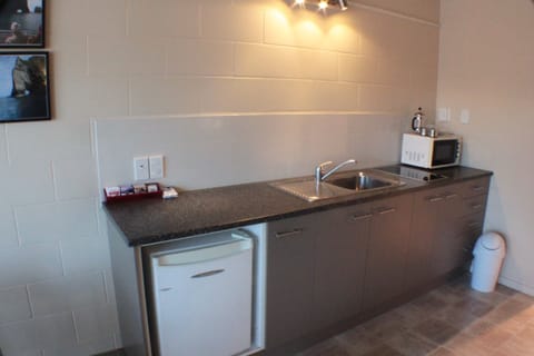 Fridge, microwave, coffee/tea maker, electric kettle